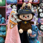 پتو بالشتی طرح لبوبو طرح کلاه